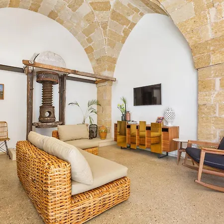 Palazzo Flora Collepasso