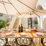 Bed & Breakfast Palazzo Flora 3*
