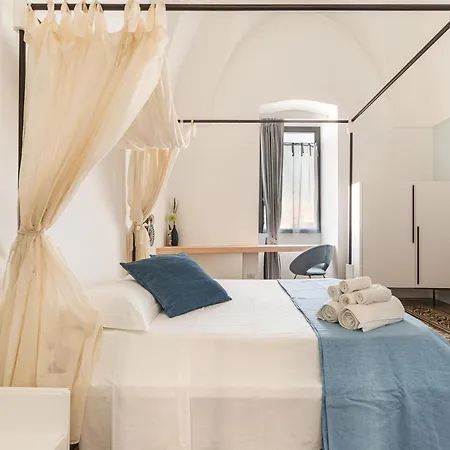 Bed & Breakfast Palazzo Flora 3*