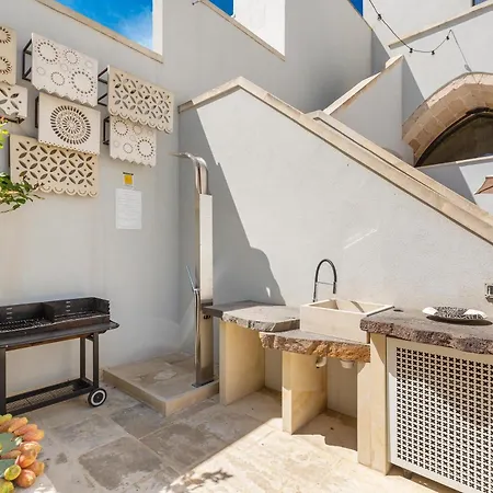 Palazzo Flora 3* Collepasso